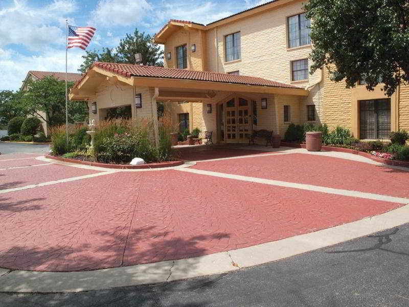 La Quinta Inn Chicago Оукбрук Теръс Екстериор снимка