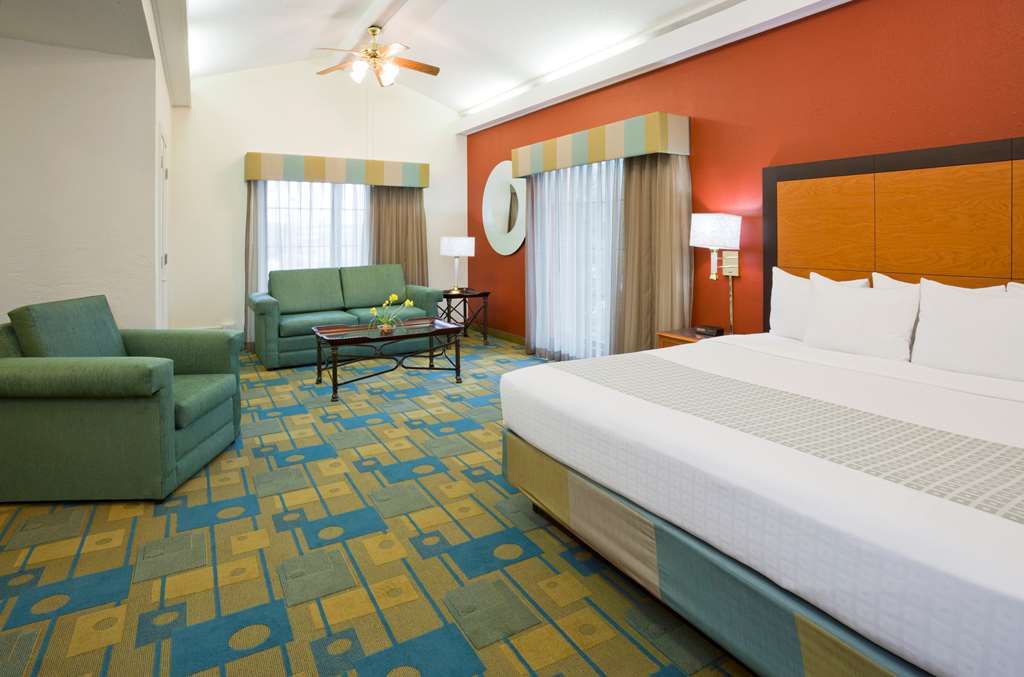 La Quinta Inn Chicago Оукбрук Теръс Стая снимка