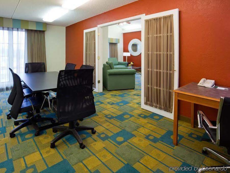 La Quinta Inn Chicago Оукбрук Теръс Екстериор снимка