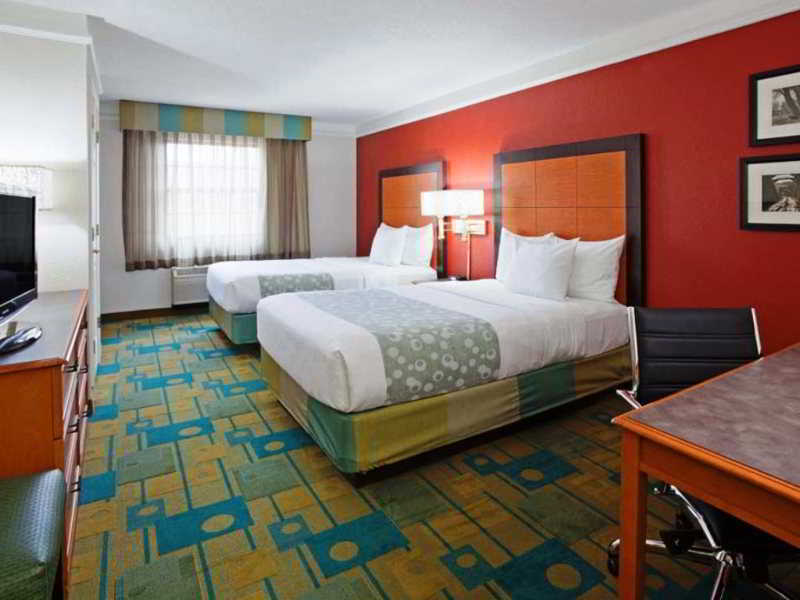 La Quinta Inn Chicago Оукбрук Теръс Екстериор снимка